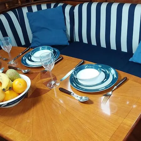 On A Beautiful Ocean Going Classic Schooner! * Barcelone